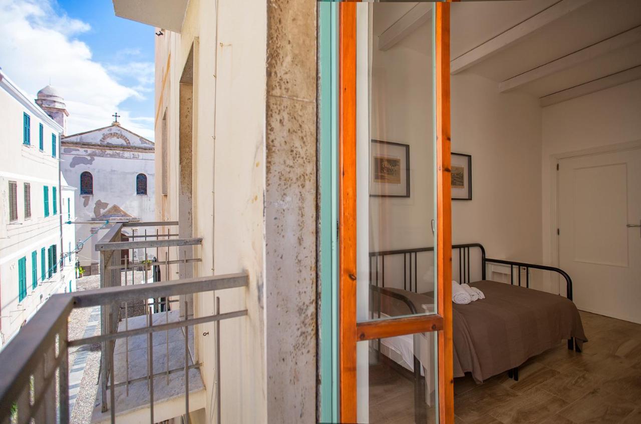 Alghero P.Umberto Old Town ภายนอก รูปภาพ